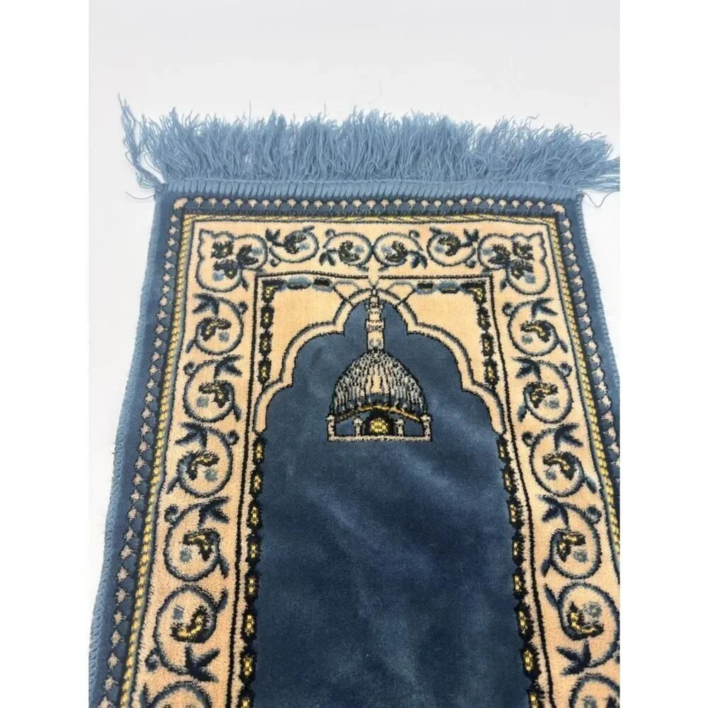 Blue and Cream Turkish Prayer Rug - Picture 3 of 5